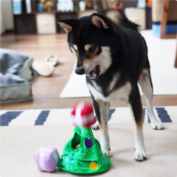 Cute Christmas Pet Sounding Food Dispensing Play Toys